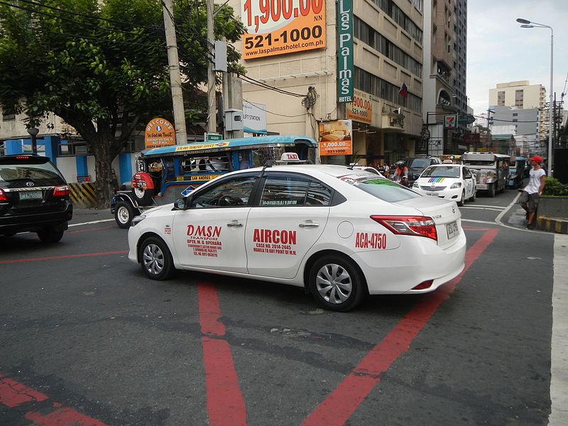 Are taxis safe in Manila?