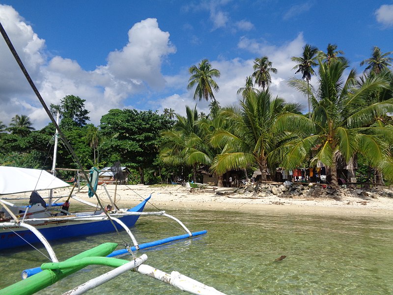 where to stay in samal
